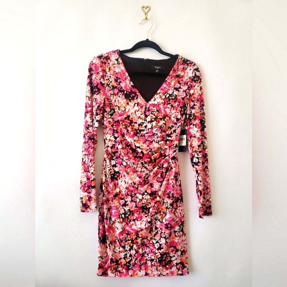 NWT GUESS Womens Floral V Neck Short Dress